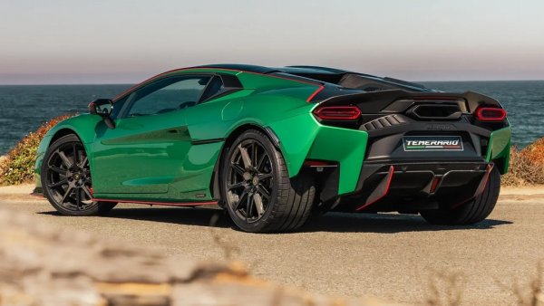 Кога: вероятно 2027
Преминаването от стария атмосферен V10 на Huracan към новия, развиващ 10 000 оборота битурбо V8 на Temerario бе посрещнат скептично от традиционните фенове, но всъщност колата не загуби нищо от тази промяна. Сега идва една още по-драматична версия с подвижен покрив. 
